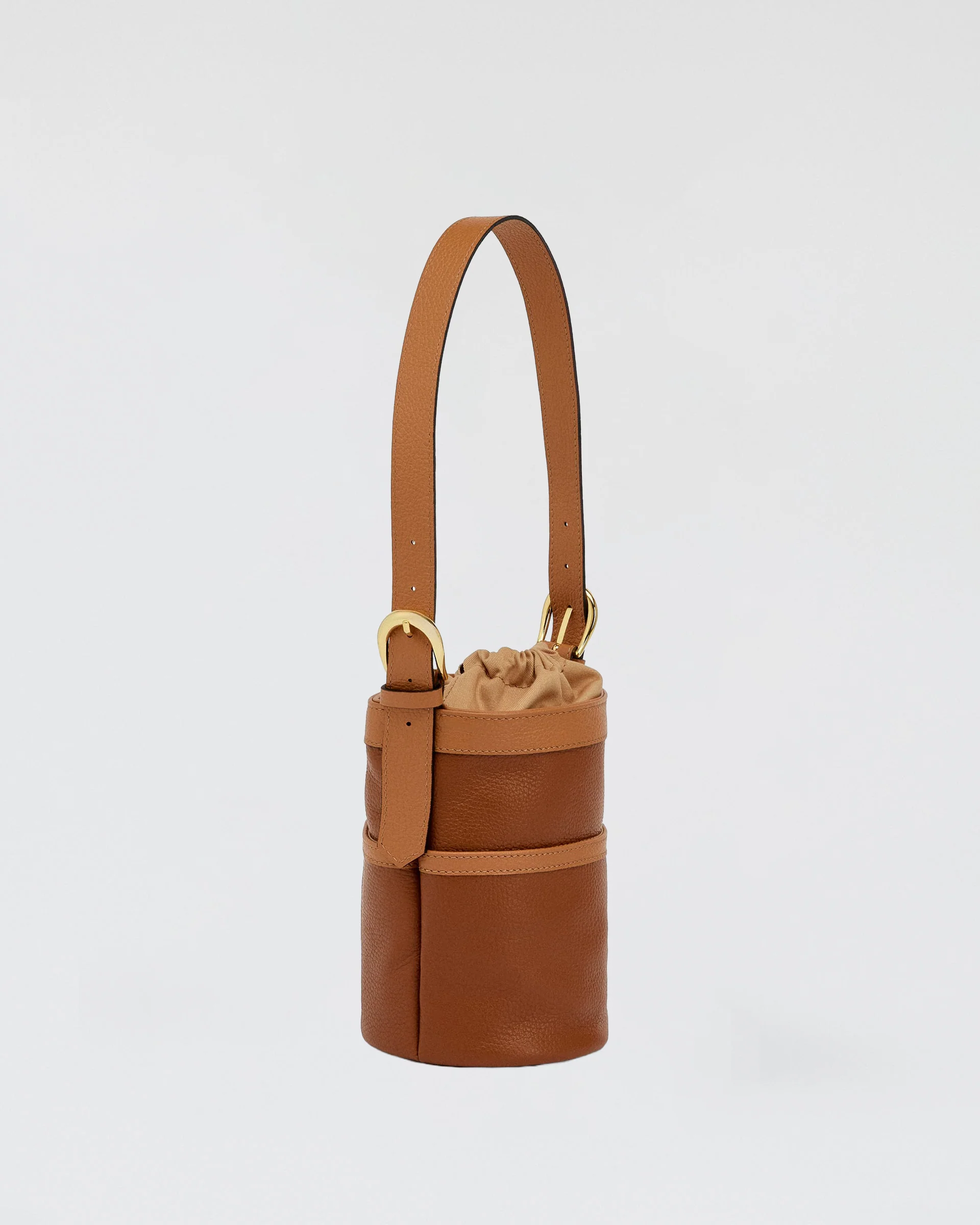 Léonie camel
