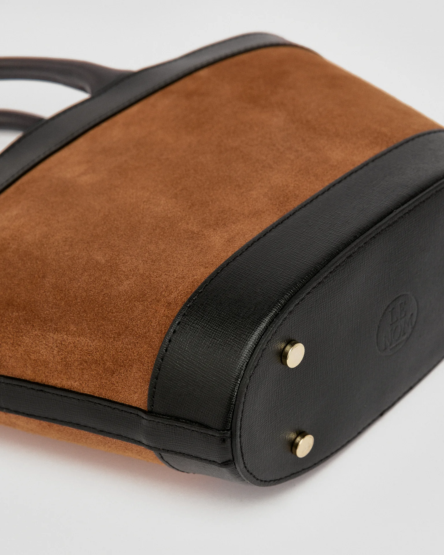 Mini Victoire suede camel black - Image 2